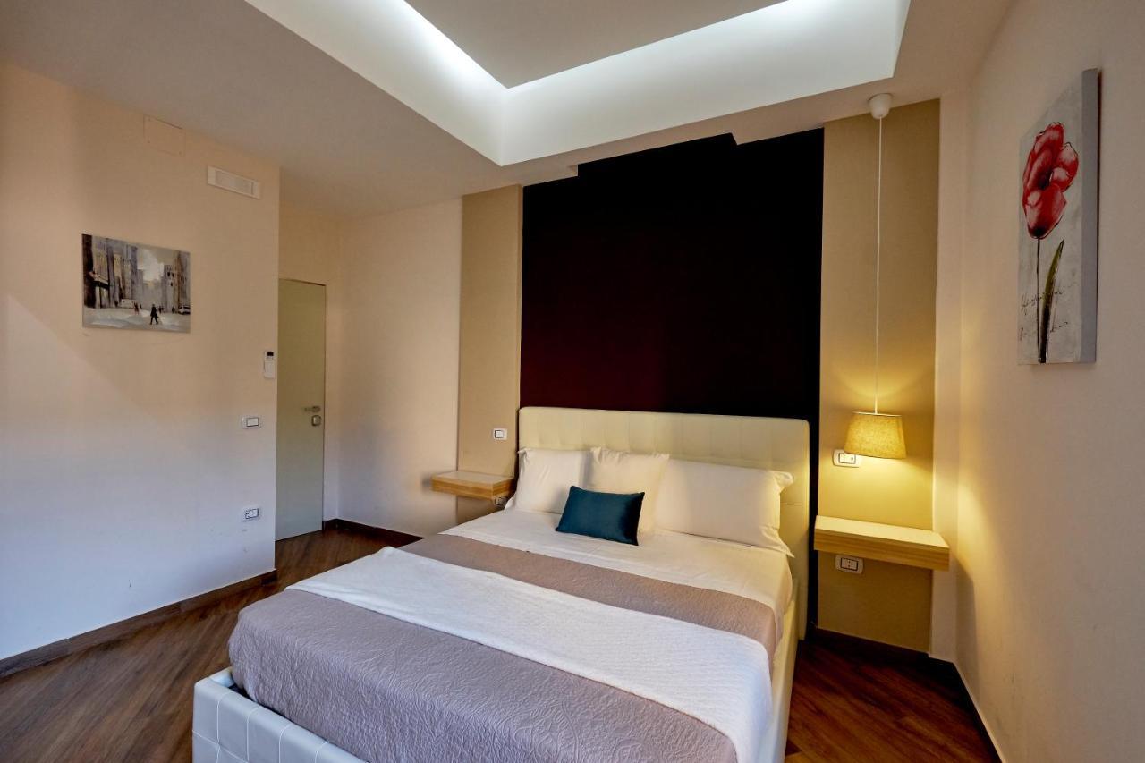 360 Hospitality Panzió Salerno Kültér fotó