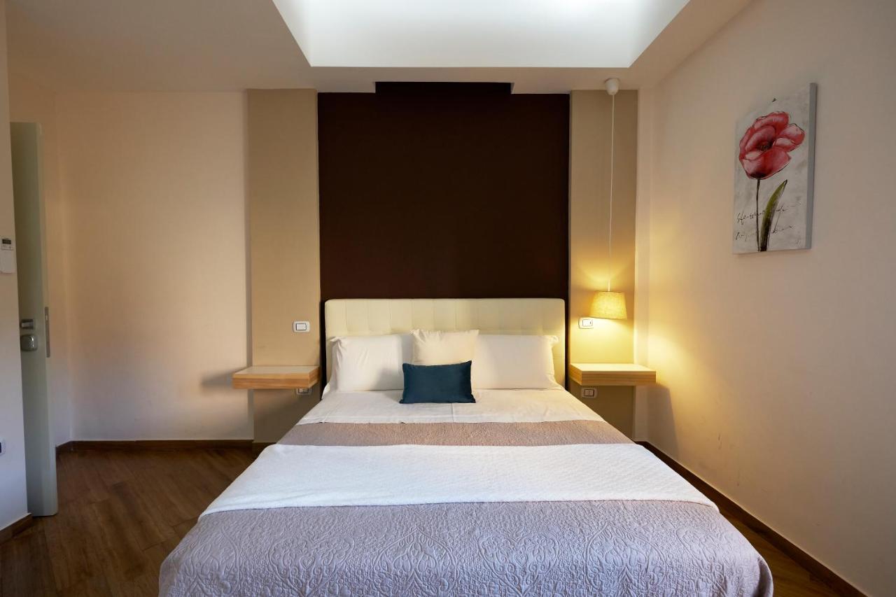 360 Hospitality Panzió Salerno Kültér fotó