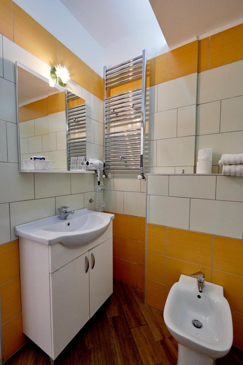 360 Hospitality Panzió Salerno Kültér fotó