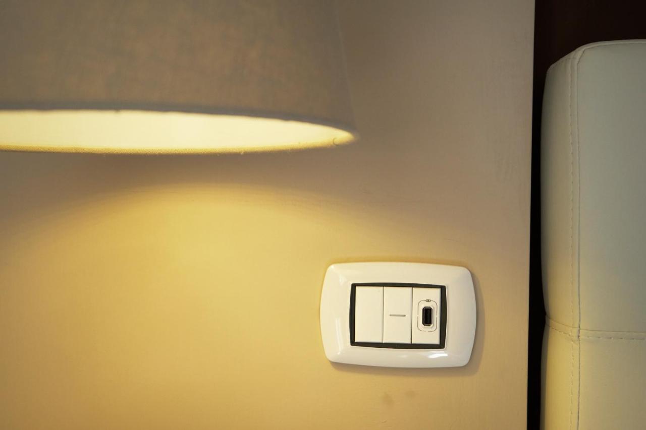 360 Hospitality Panzió Salerno Kültér fotó